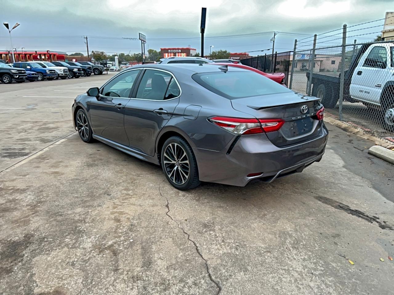 2019 TOYOTA CAMRY