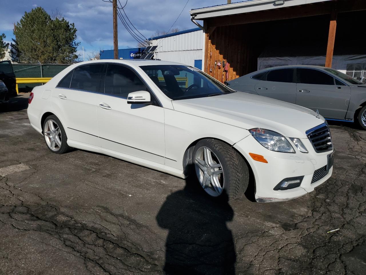 2011 MERCEDES-BENZ E-Class