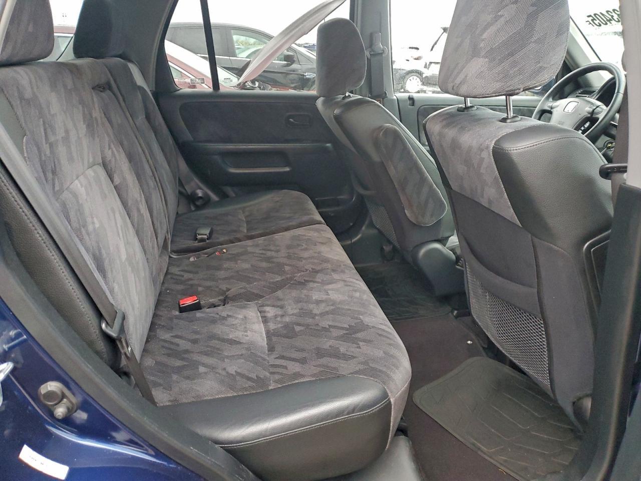 2004 HONDA CR-V