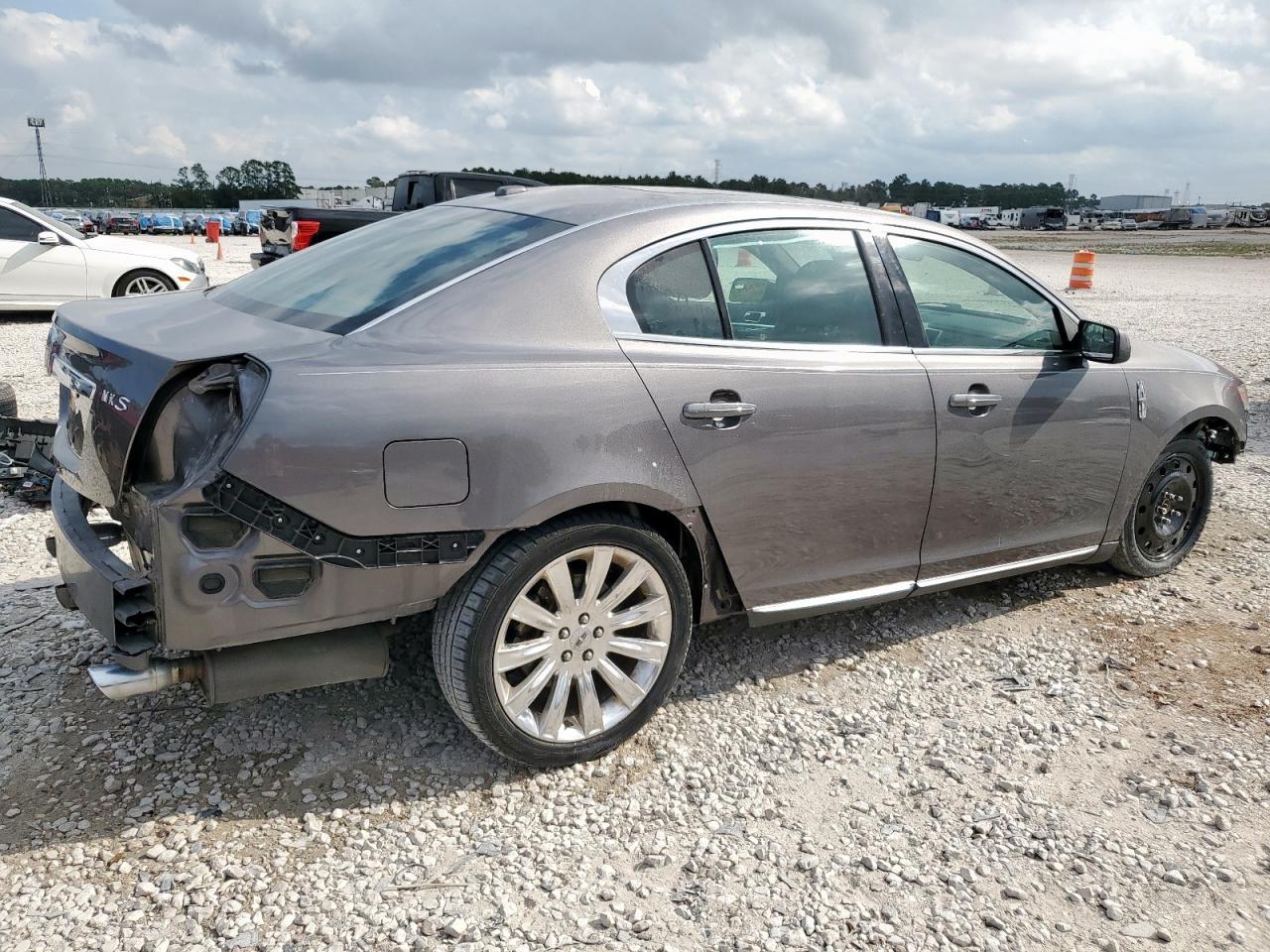 2011 LINCOLN MKS
