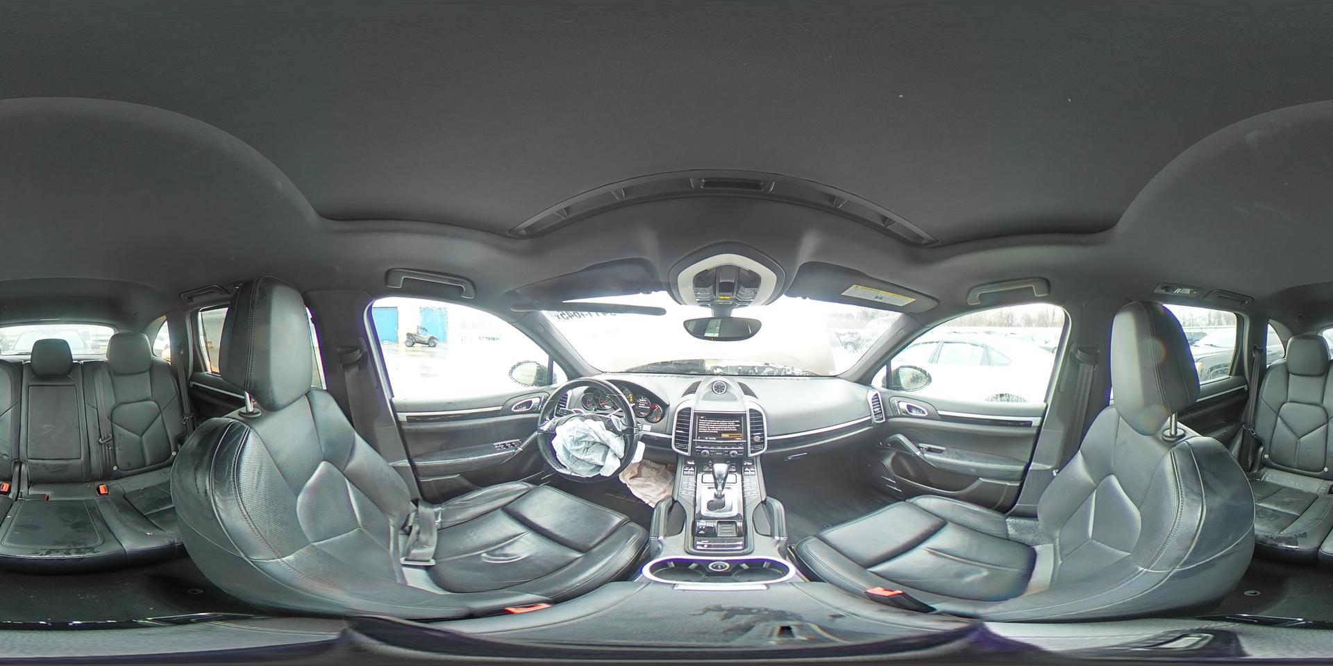 2014 PORSCHE CAYENNE