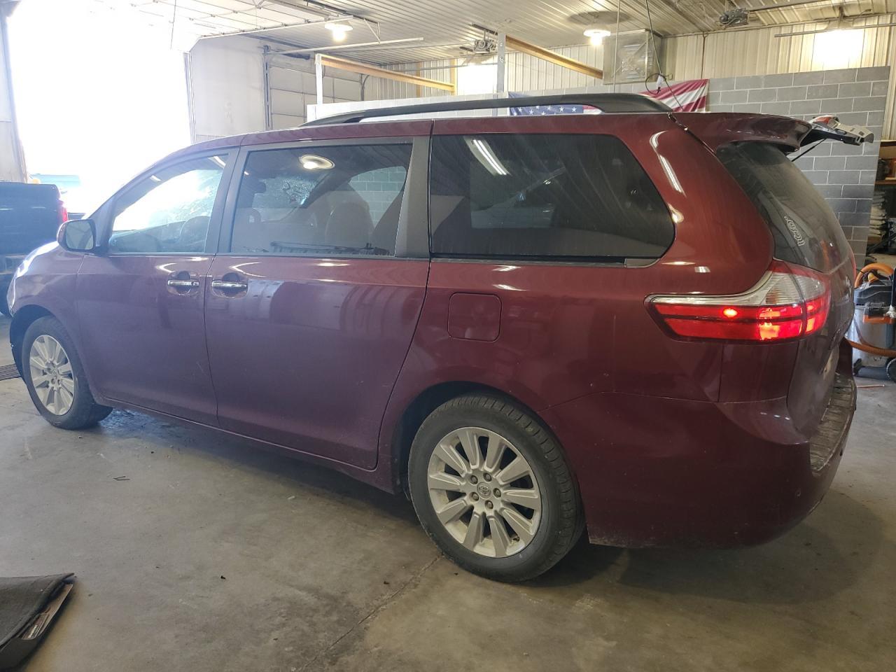 2015 TOYOTA SIENNA