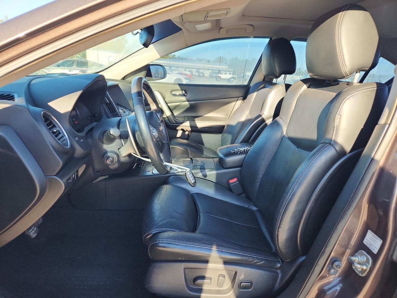 2014 NISSAN Maxima