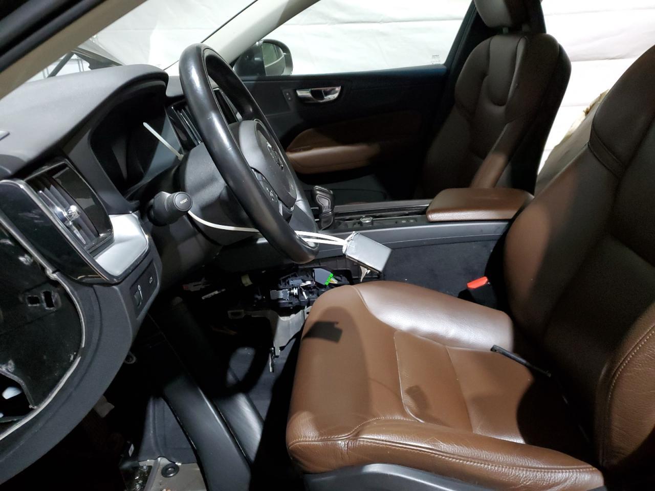 2018 VOLVO XC60