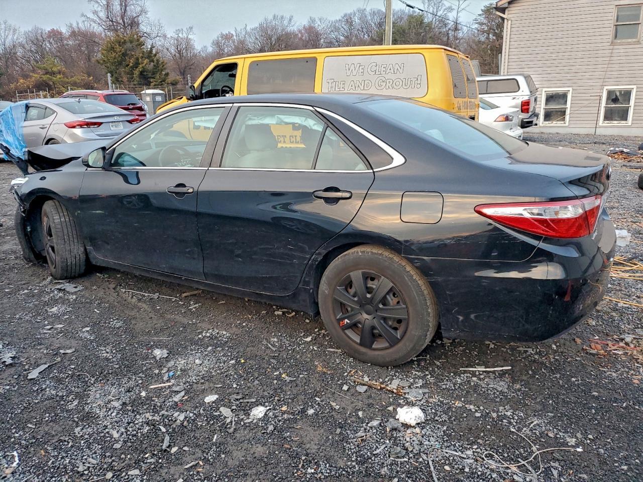 2015 TOYOTA CAMRY