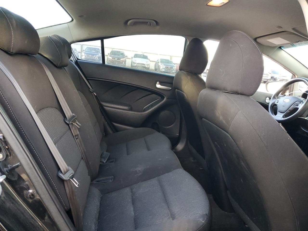 2017 KIA FORTE