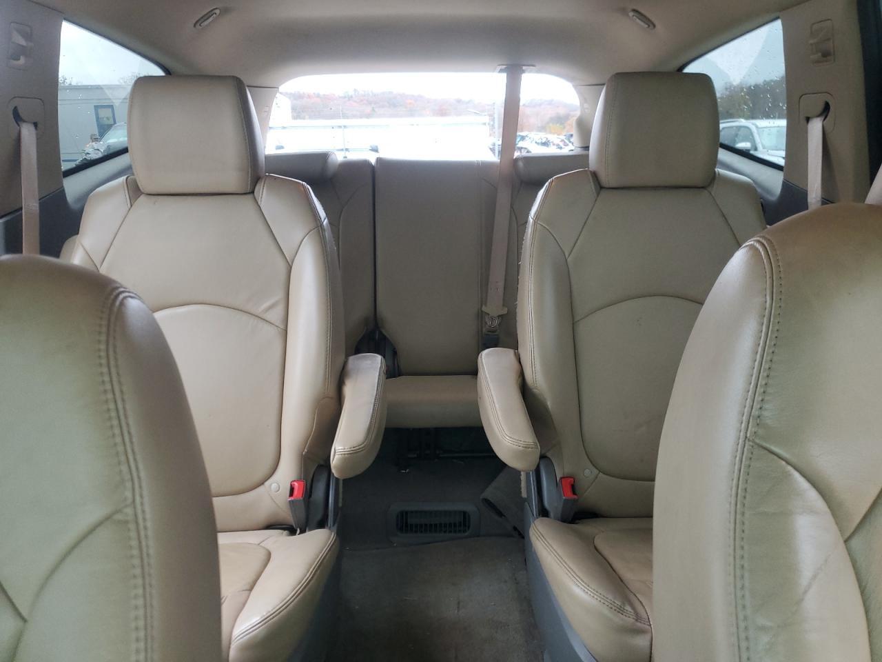 2011 CHEVROLET TRAVERSE