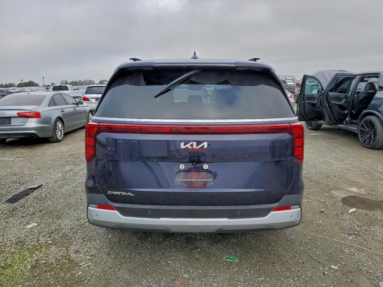 2025 KIA Carnival
