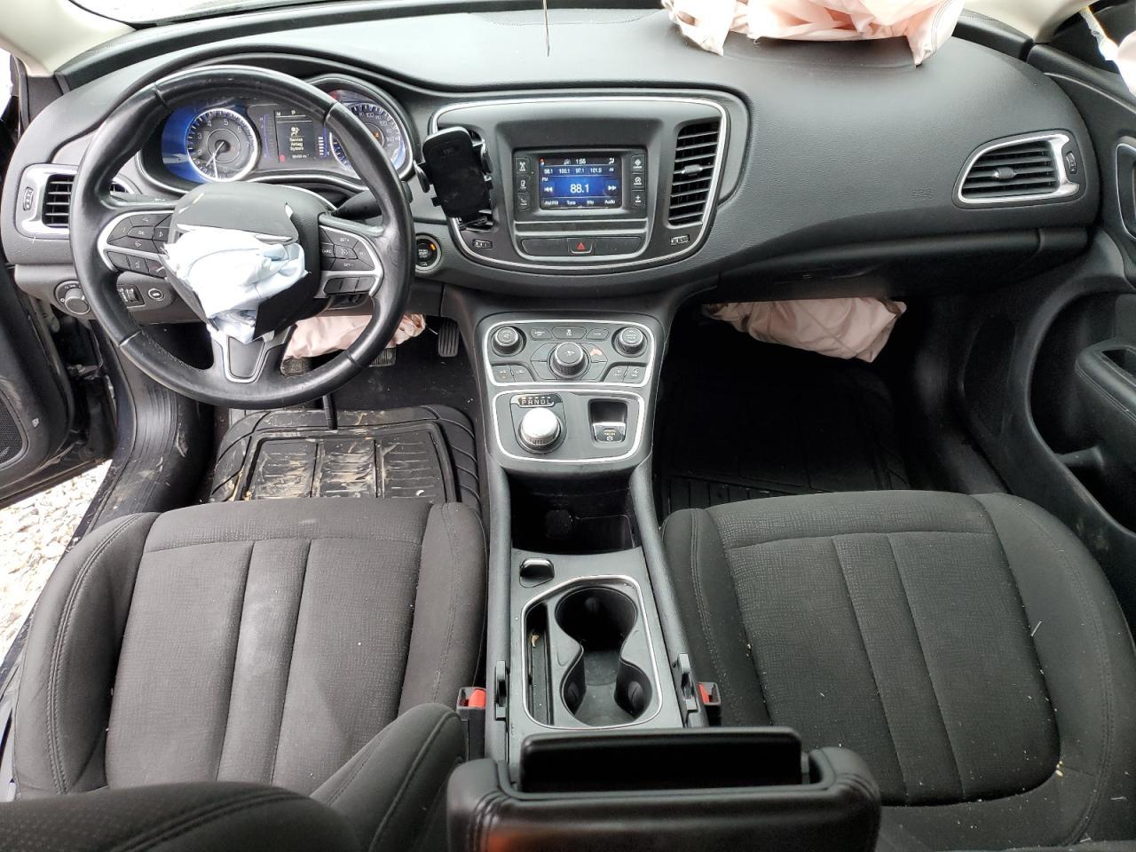 2017 CHRYSLER 200