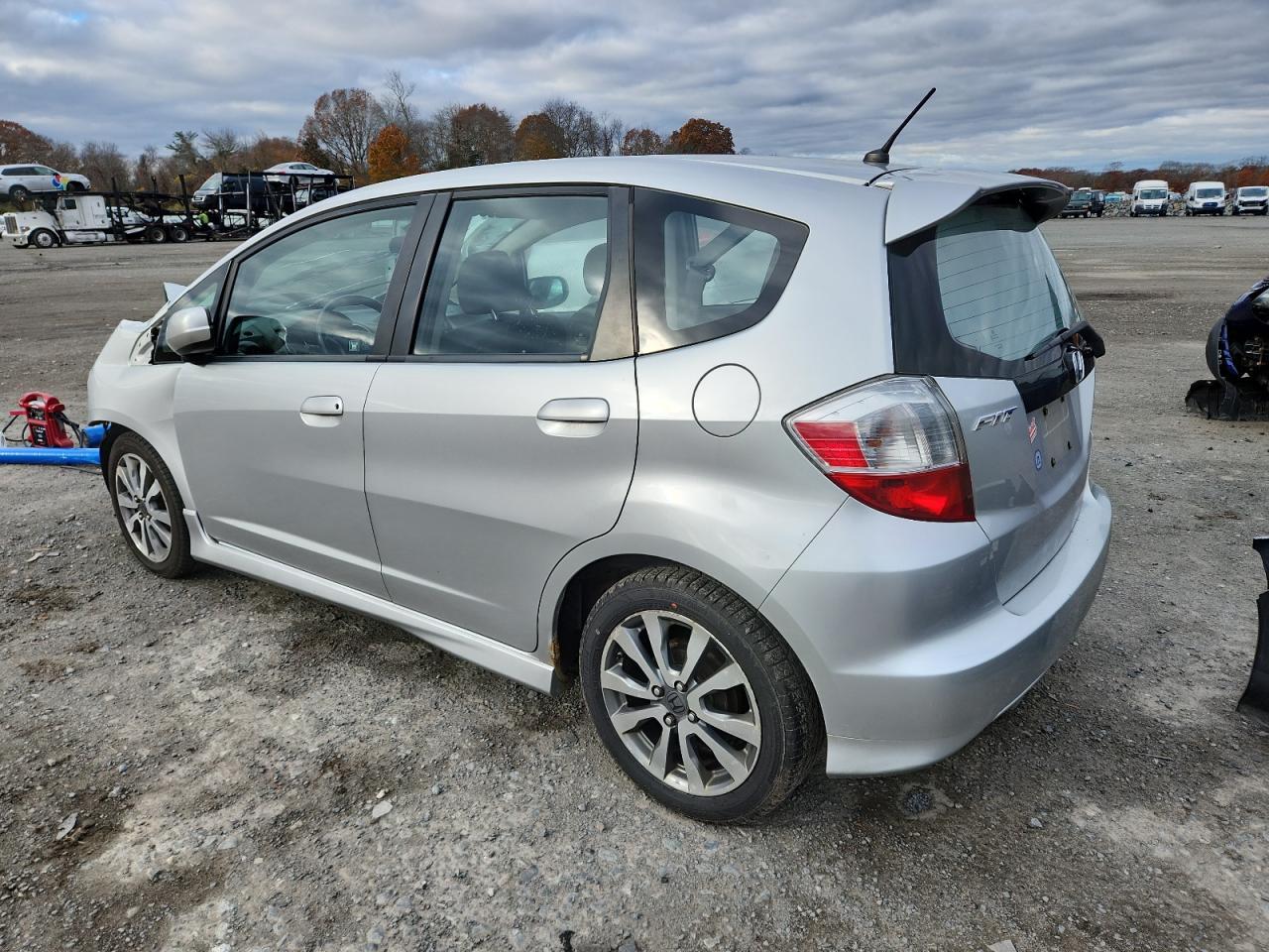 2012 HONDA FIT