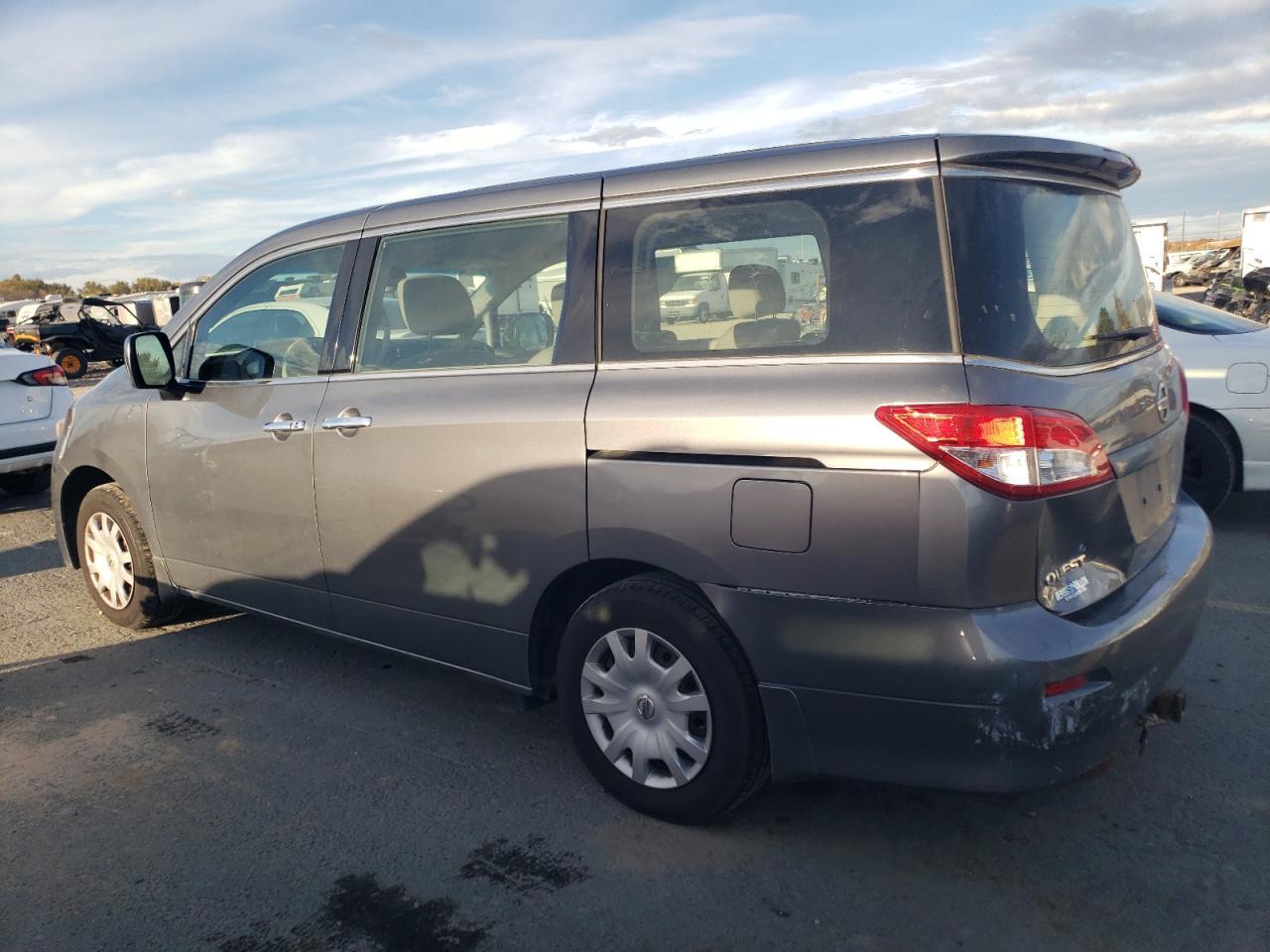 2015 NISSAN Quest