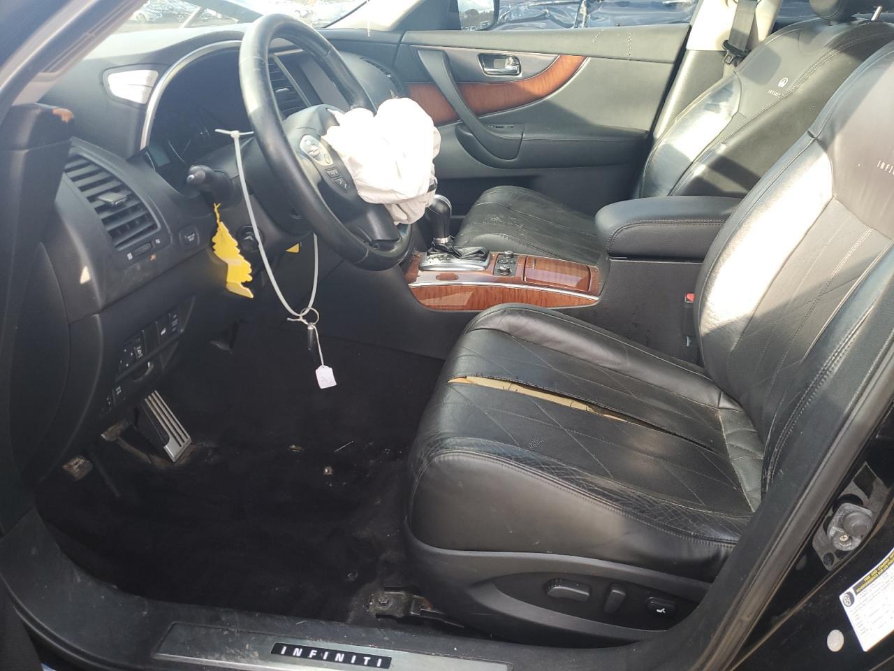 2011 INFINITI FX35
