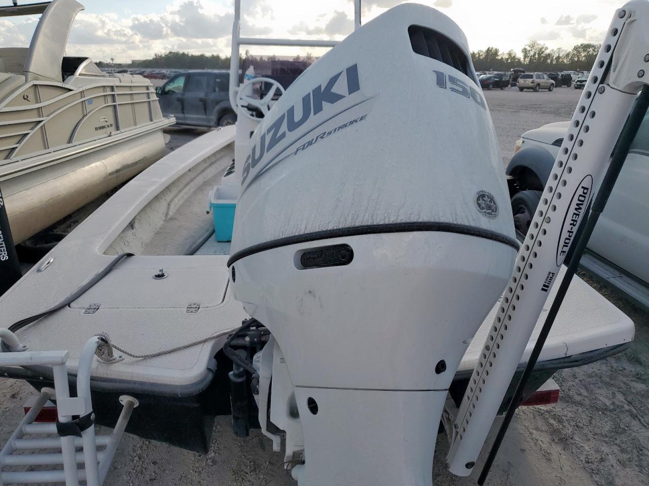 2025 Majek Boat