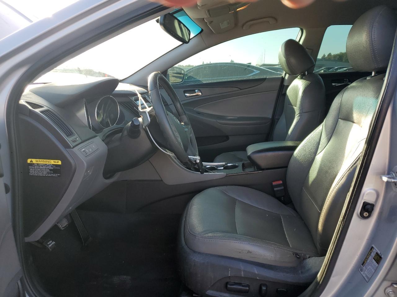 2011 HYUNDAI SONATA