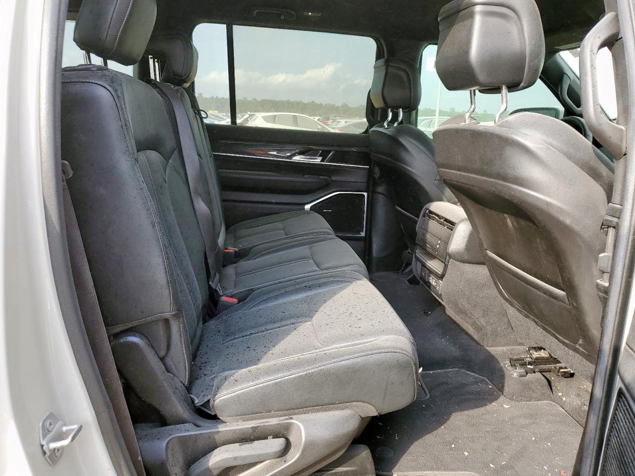 2022 JEEP Wagoneer