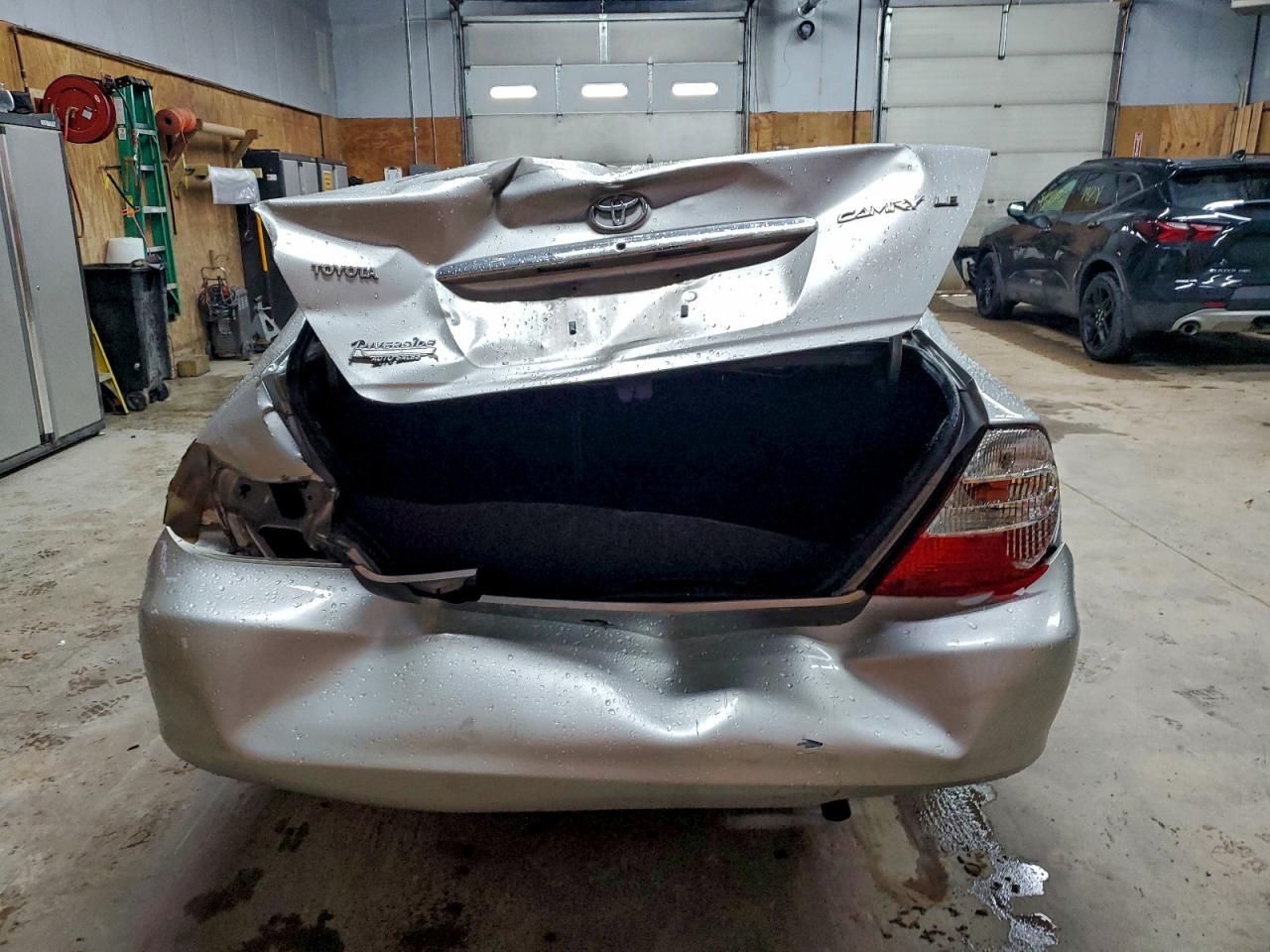 2004 TOYOTA CAMRY