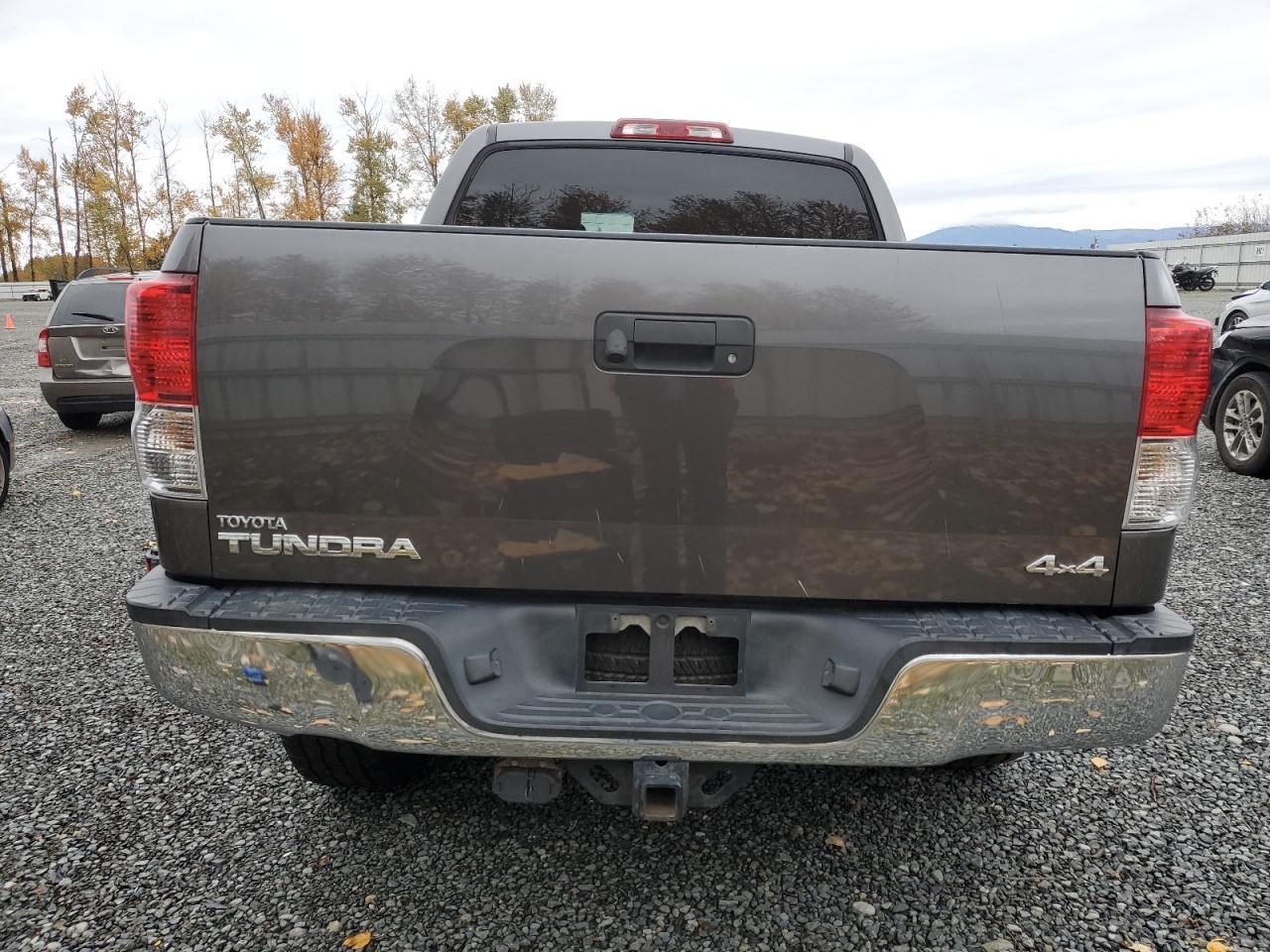 2012 TOYOTA TUNDRA