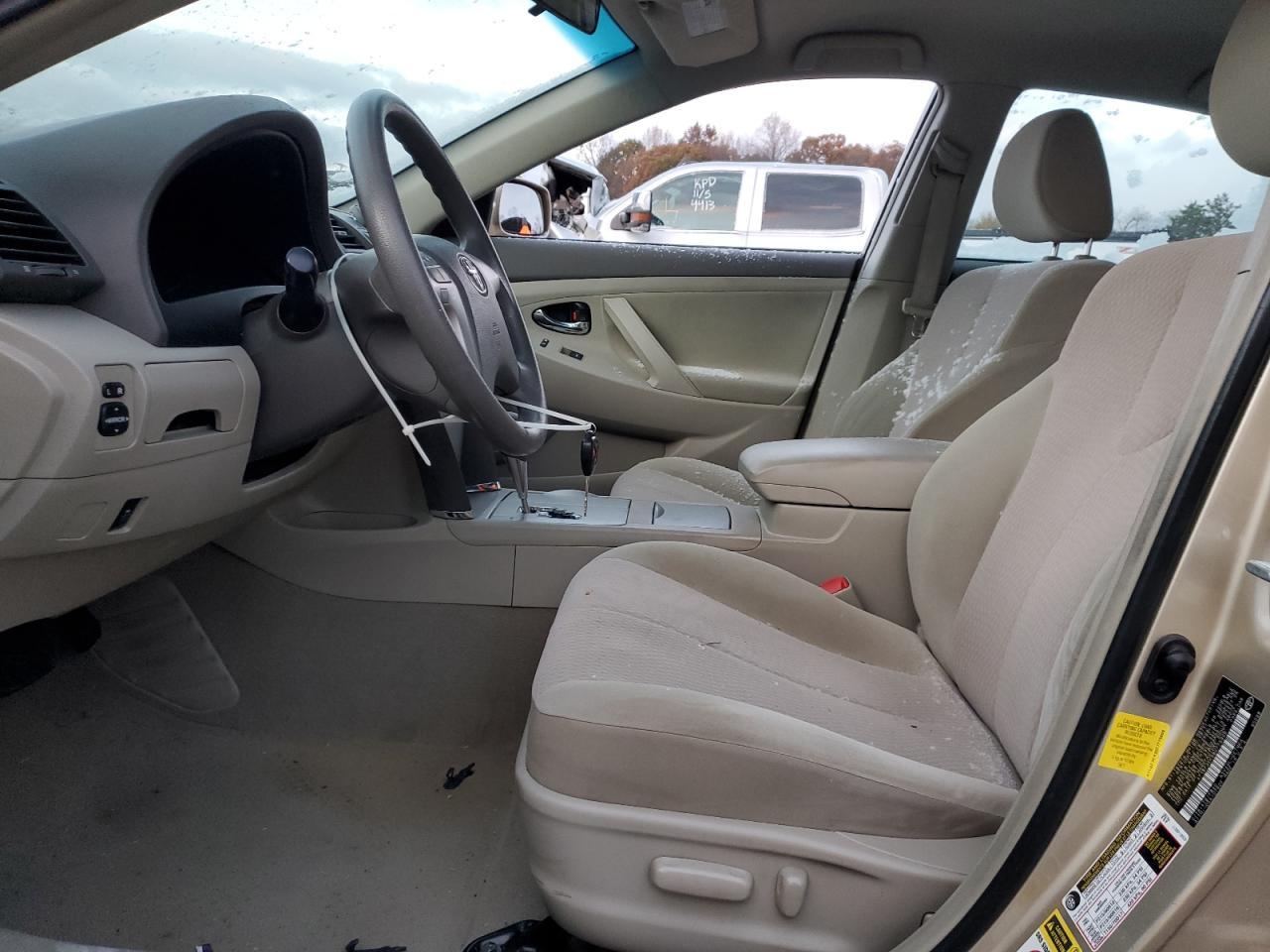 2011 TOYOTA CAMRY