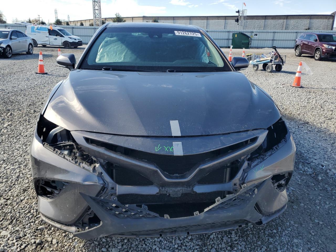 2018 TOYOTA CAMRY