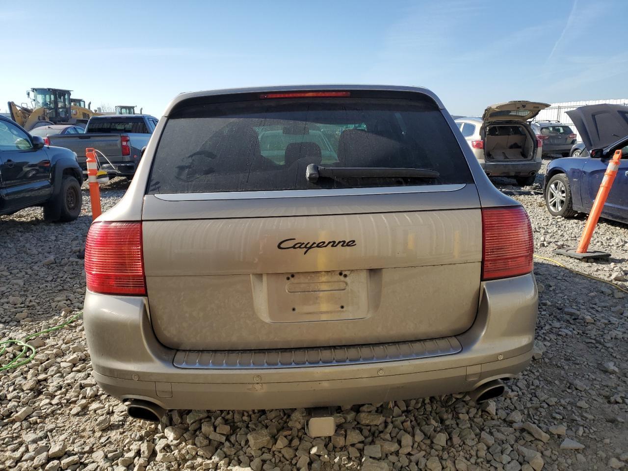 2005 PORSCHE CAYENNE