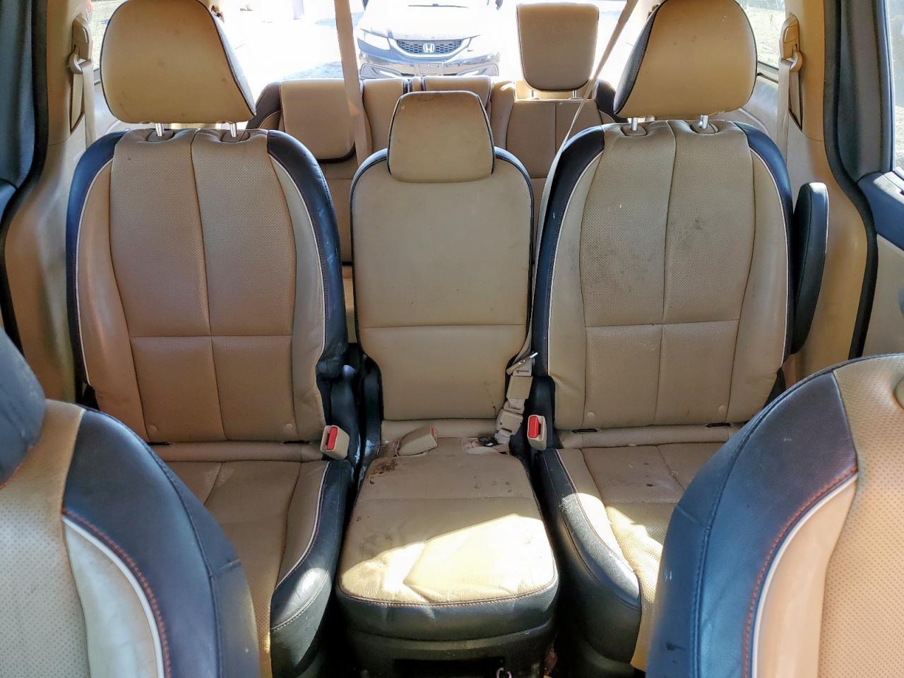 2017 KIA SEDONA
