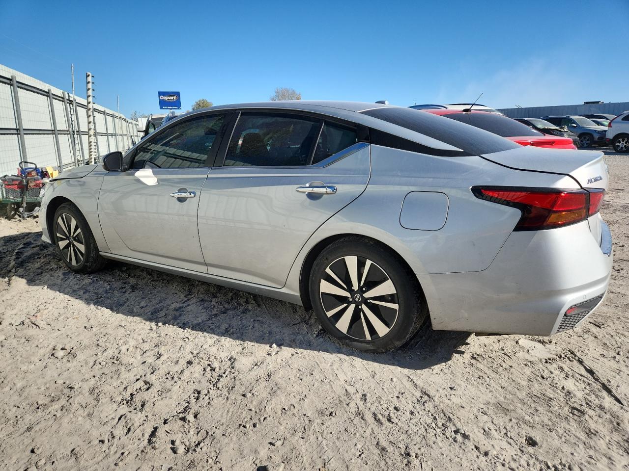 2022 NISSAN ALTIMA