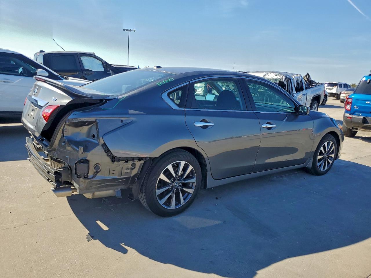 2017 NISSAN ALTIMA