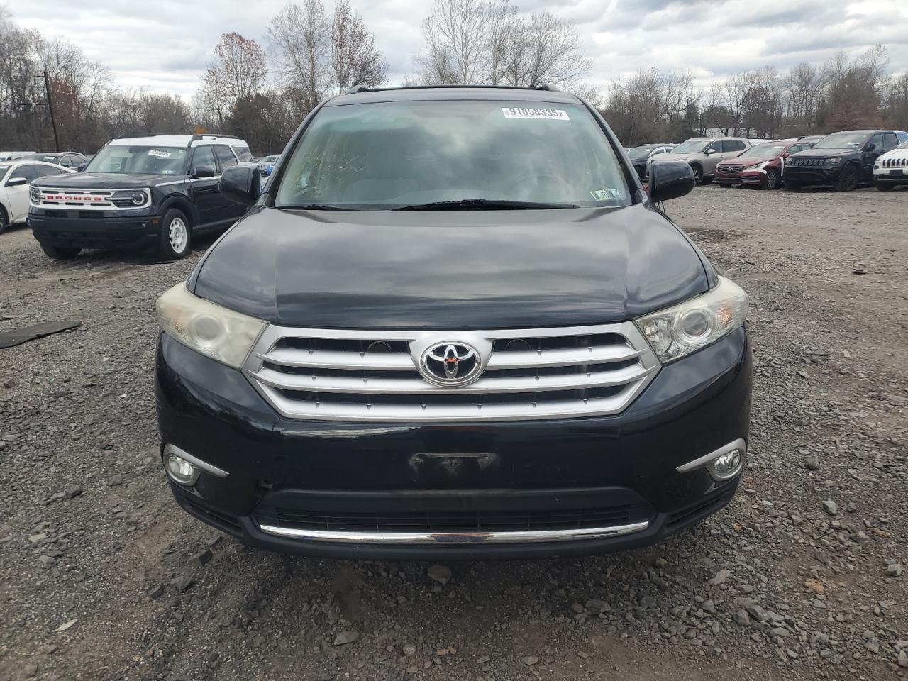 2011 TOYOTA HIGHLANDER