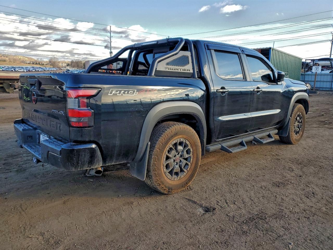 2022 NISSAN Frontier