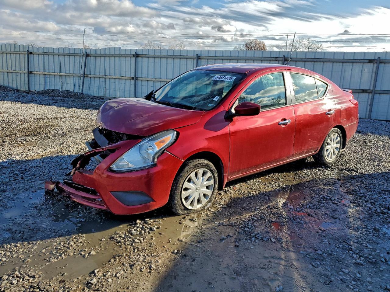 2015 NISSAN VERSA