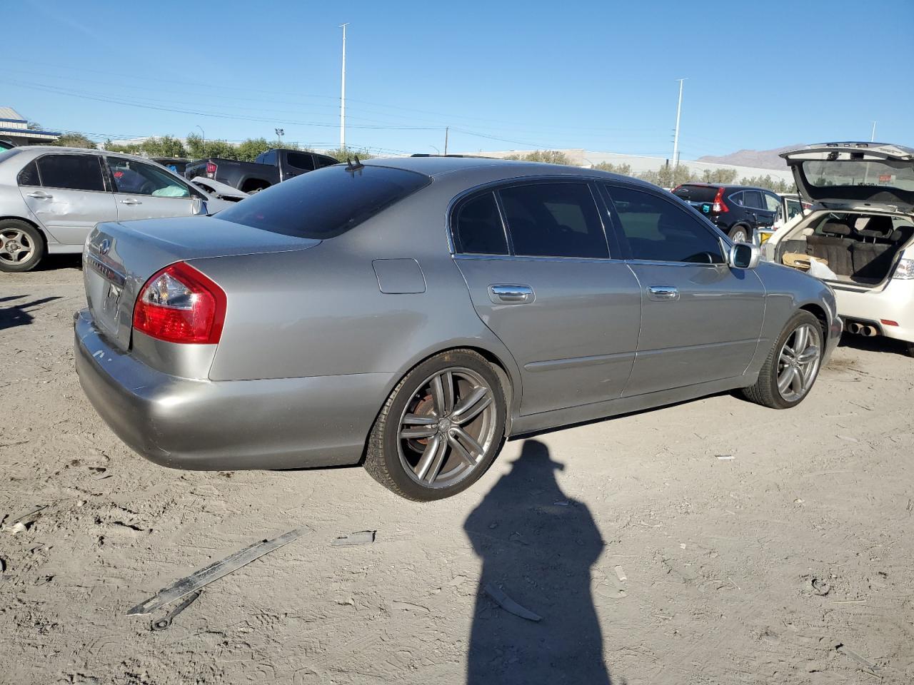 2002 INFINITI Q45