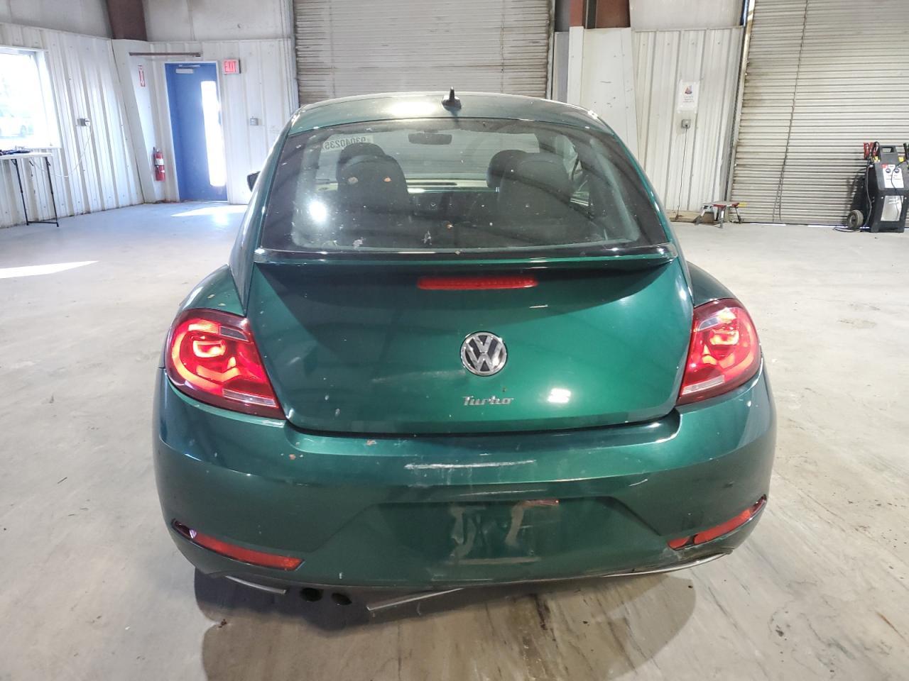 2017 VOLKSWAGEN Beetle