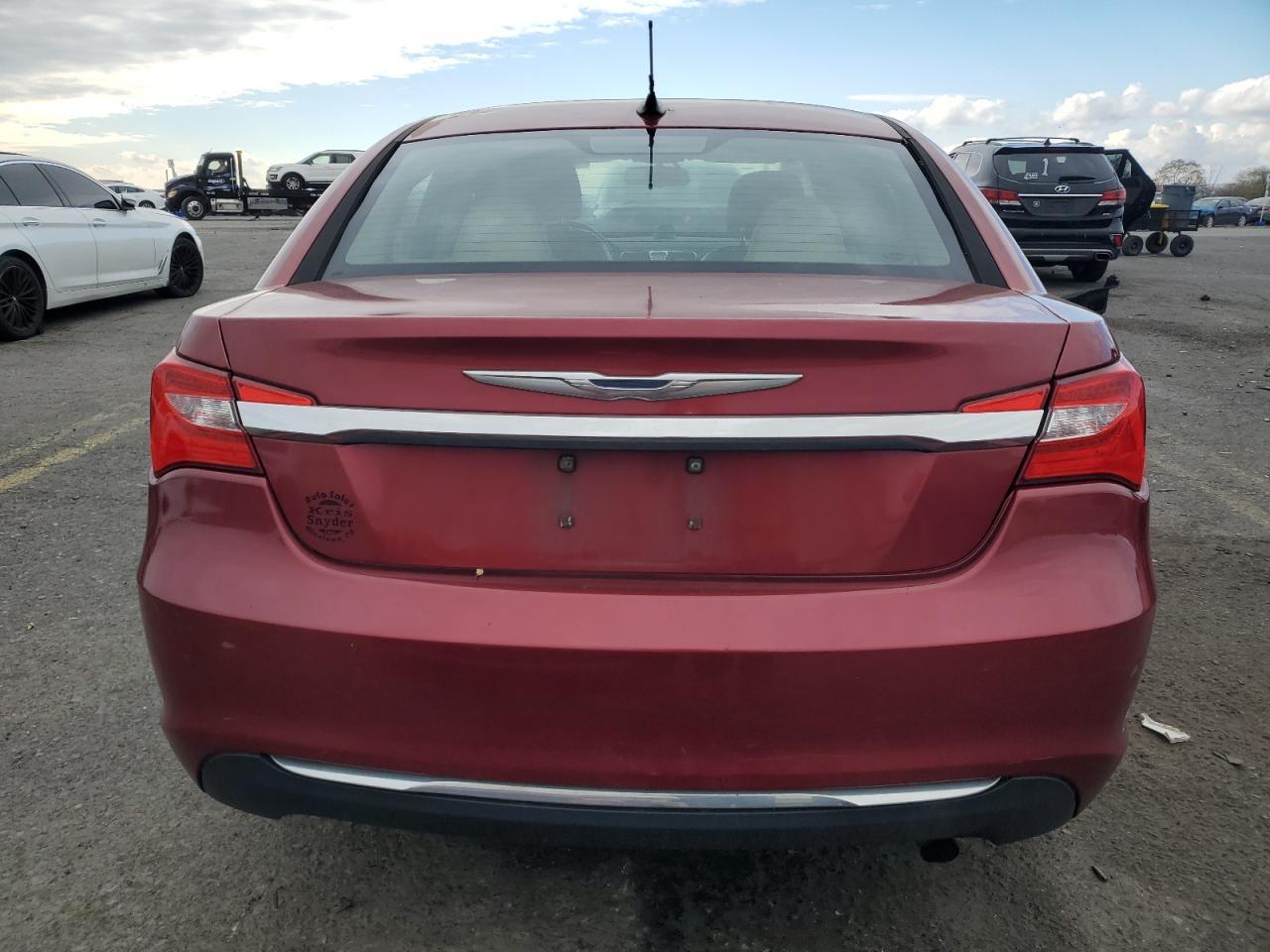 2011 CHRYSLER 200