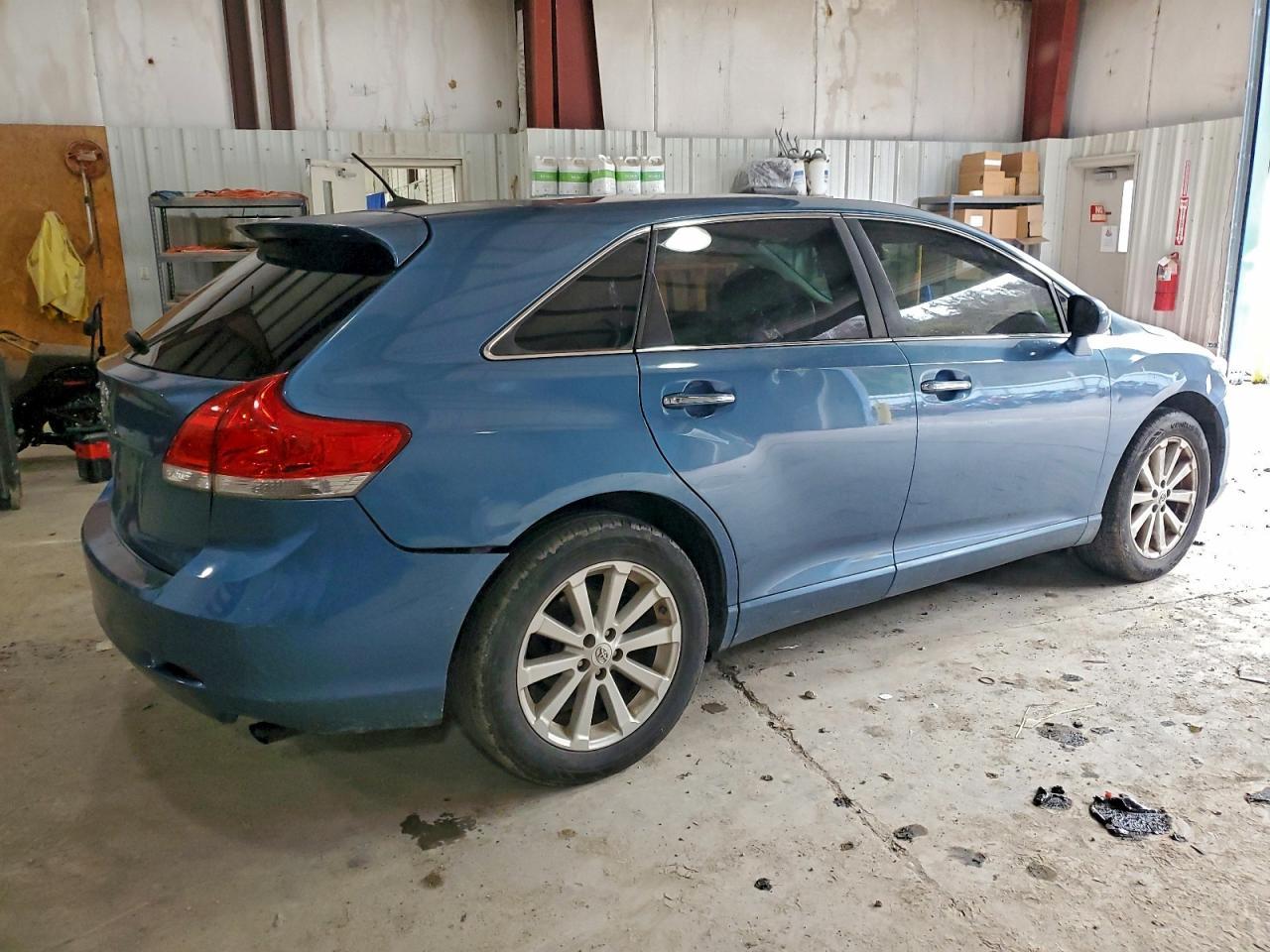 2010 TOYOTA VENZA