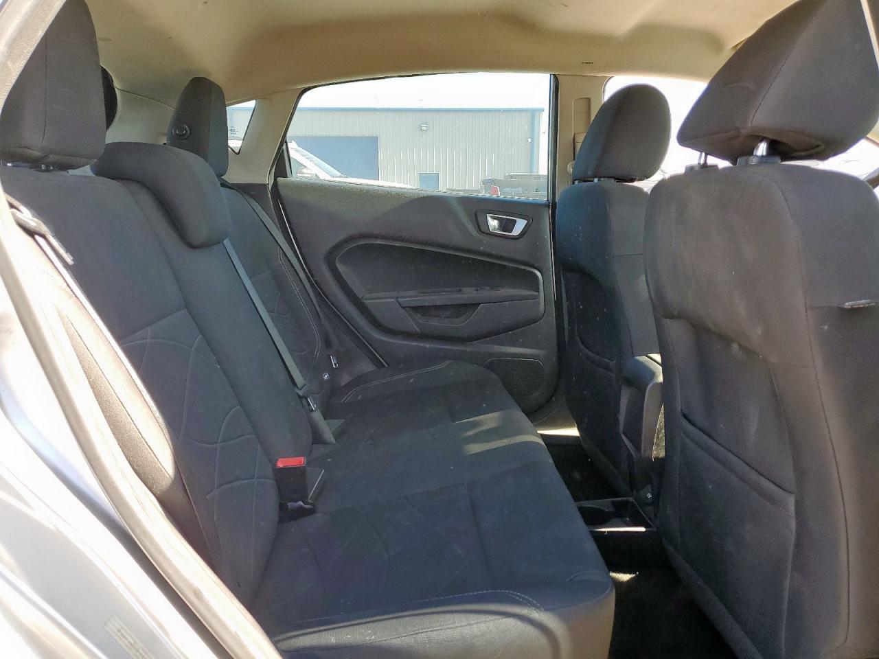 2015 FORD Fiesta