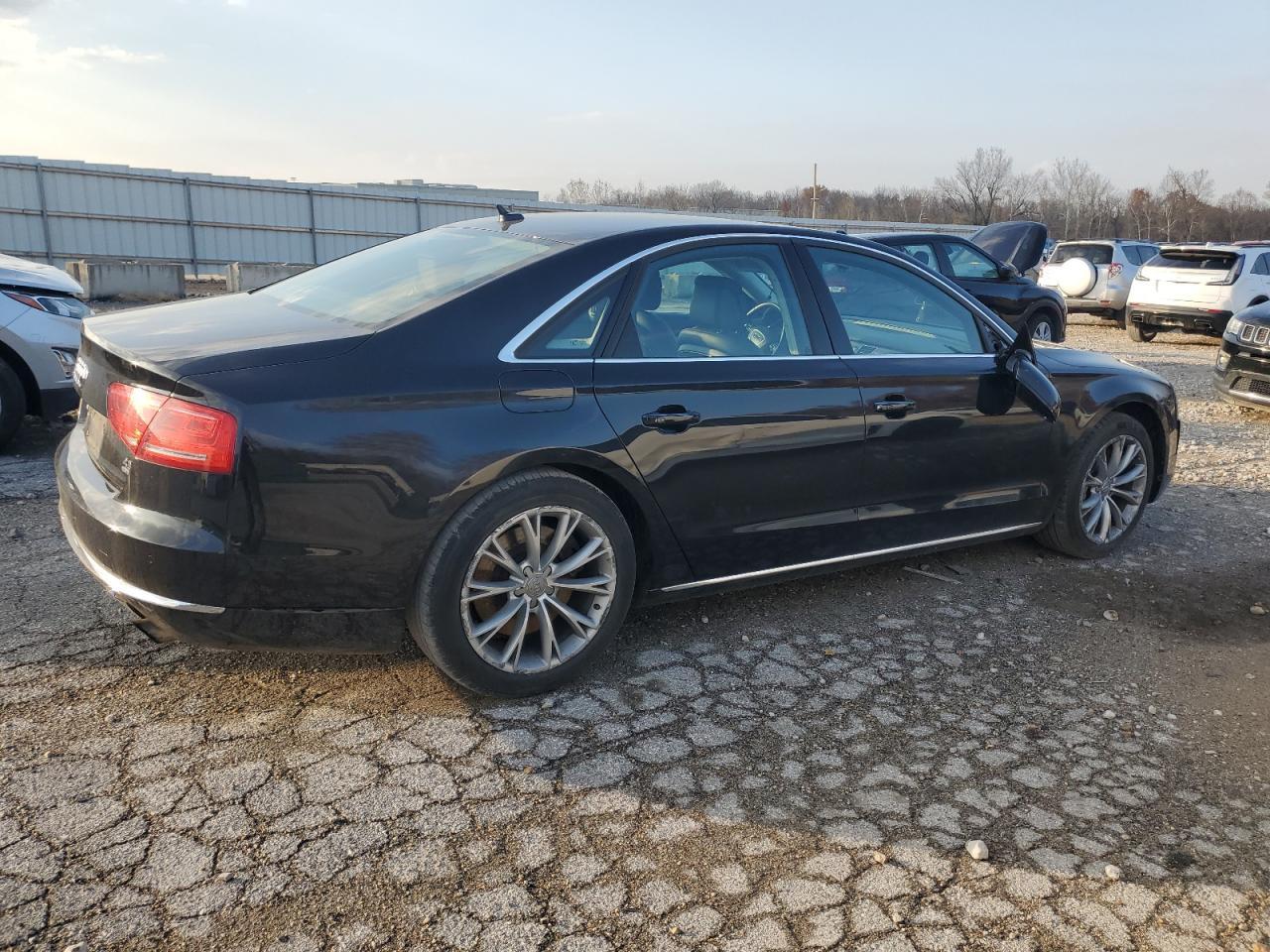 2011 AUDI A8 QUATTRO