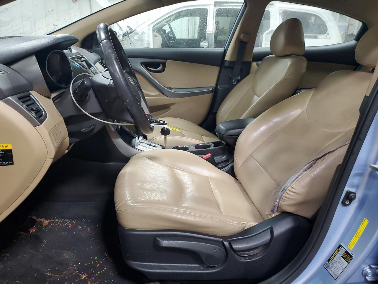 2012 HYUNDAI ELANTRA
