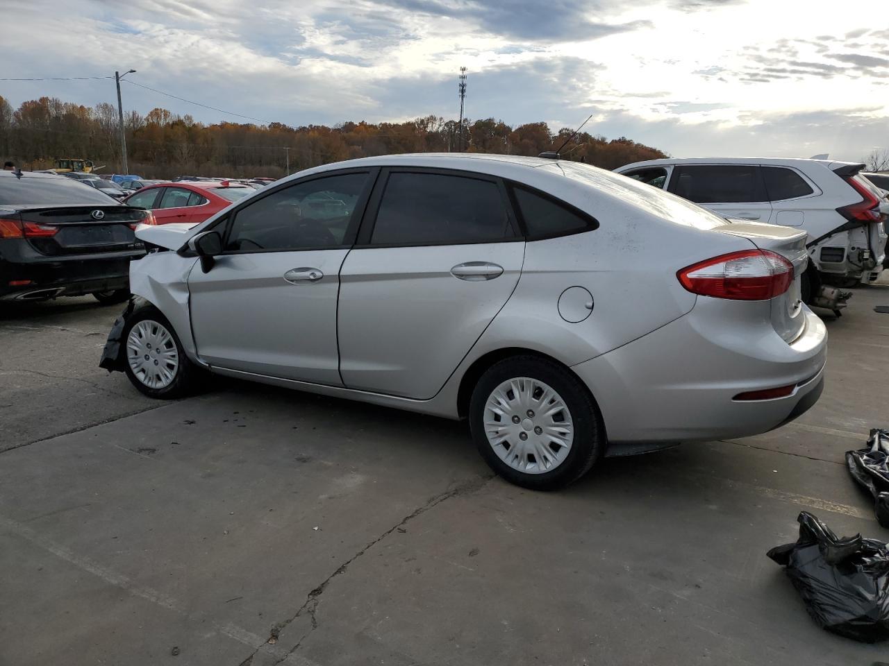 2018 FORD Fiesta
