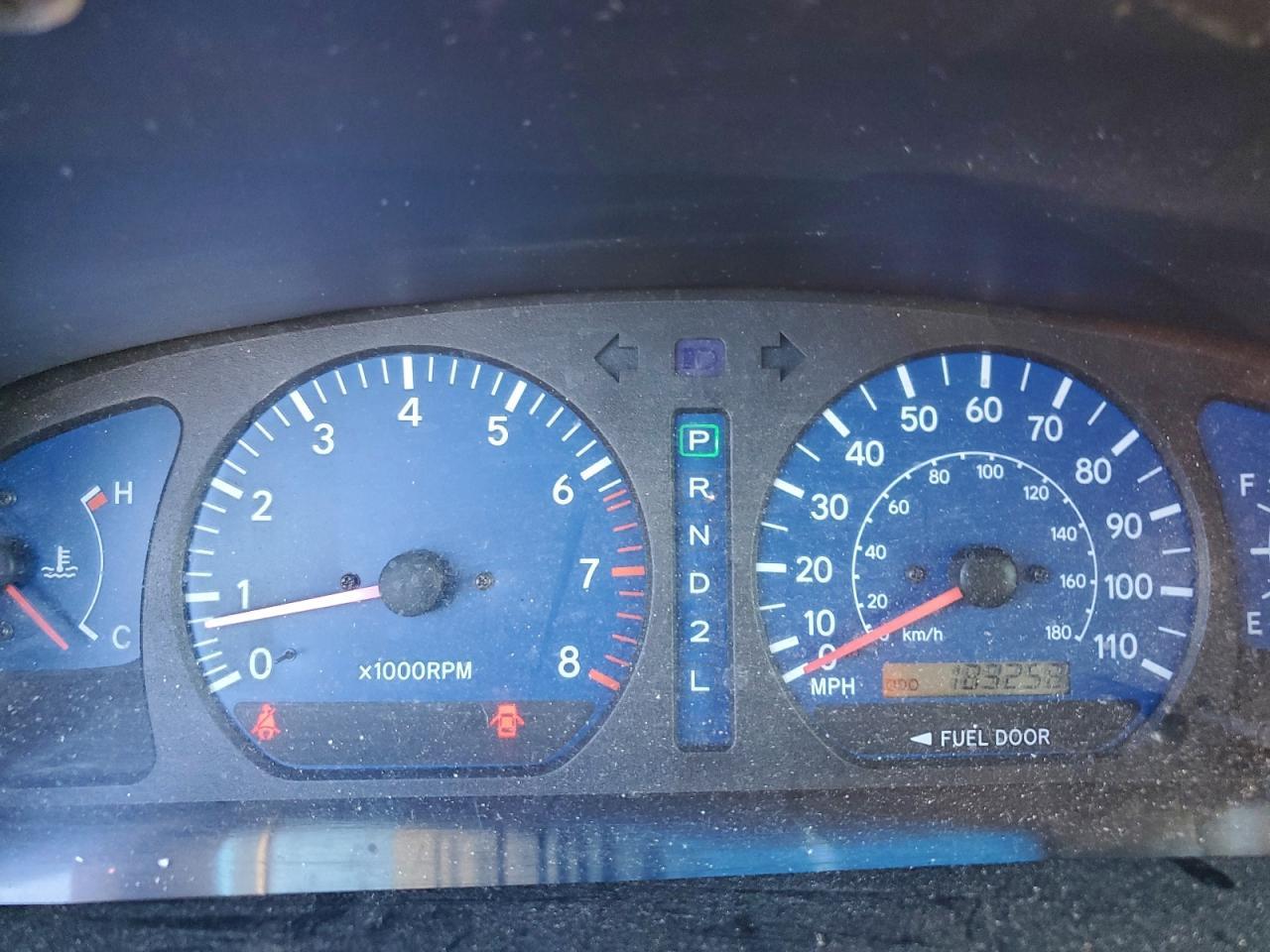 2002 TOYOTA SIENNA
