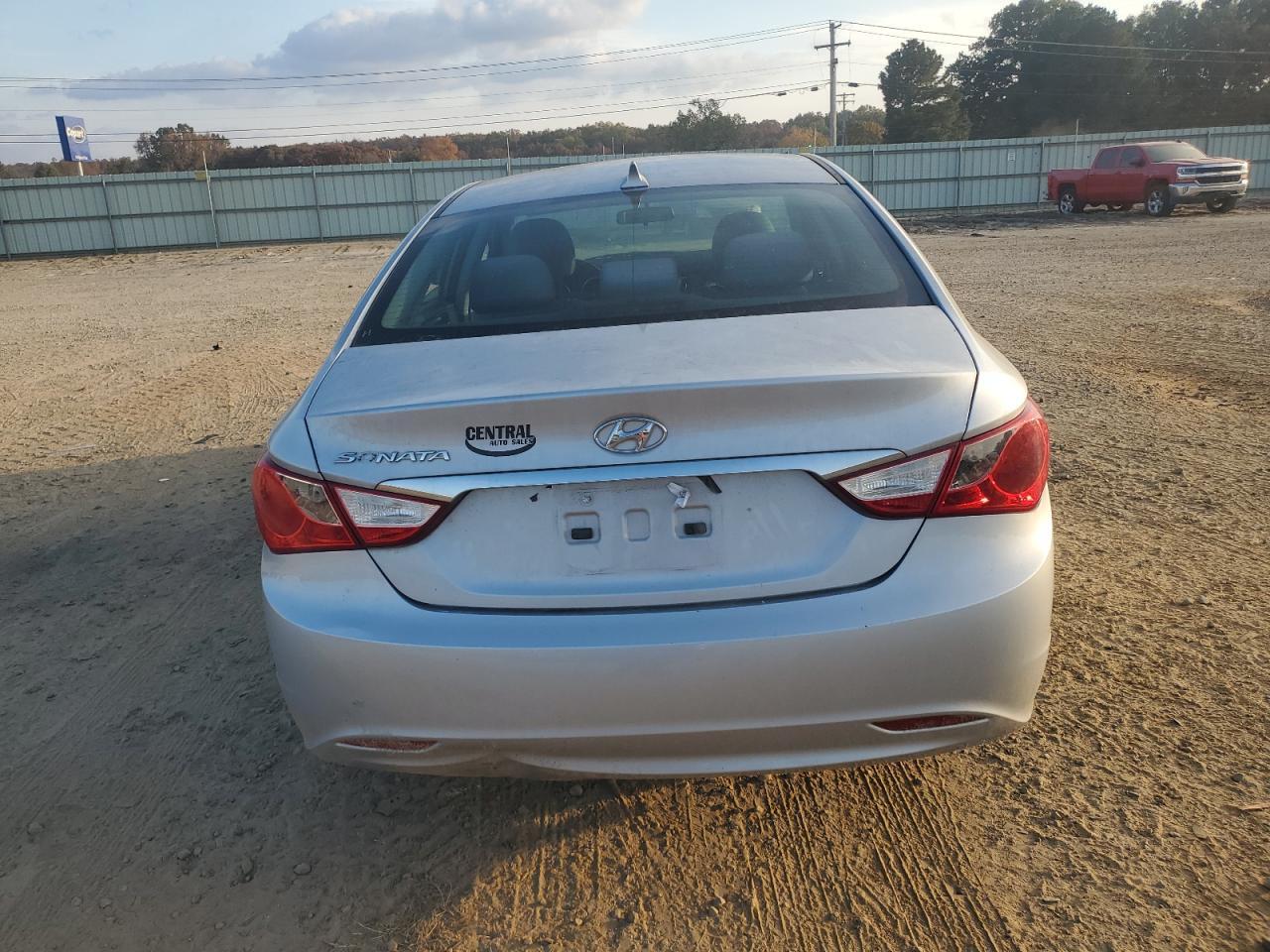 2011 HYUNDAI SONATA