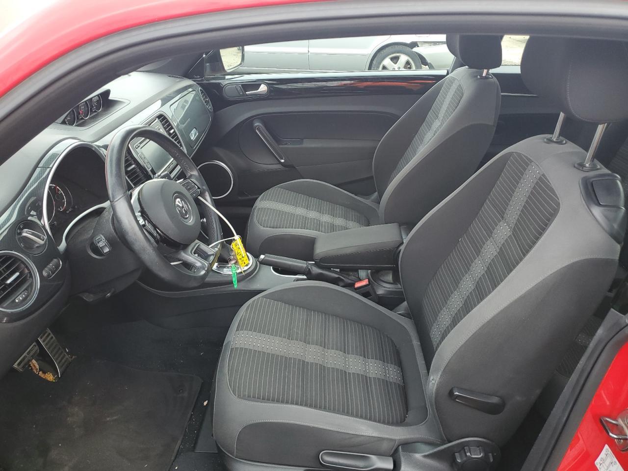 2013 VOLKSWAGEN Beetle