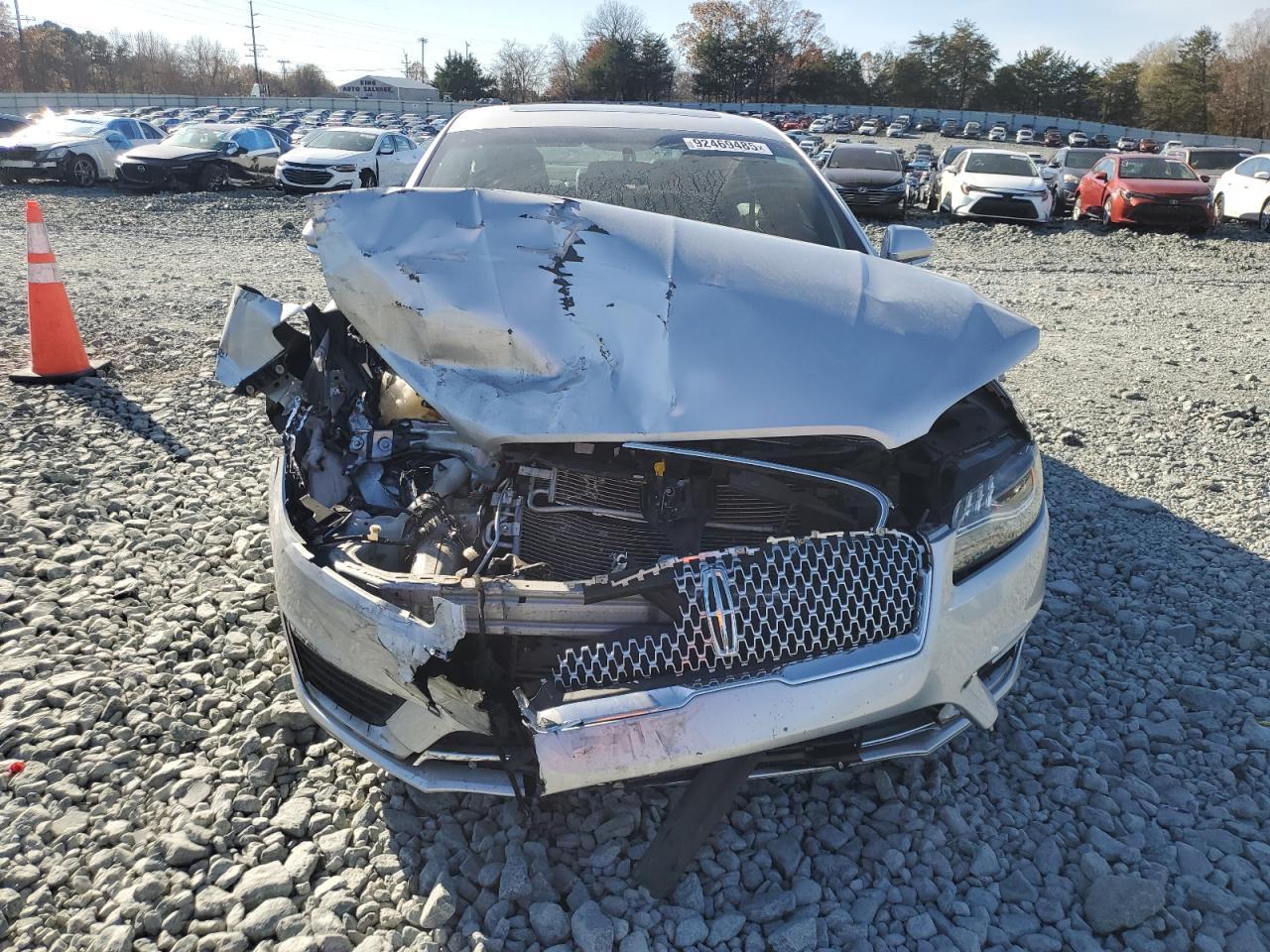 2017 LINCOLN MKZ