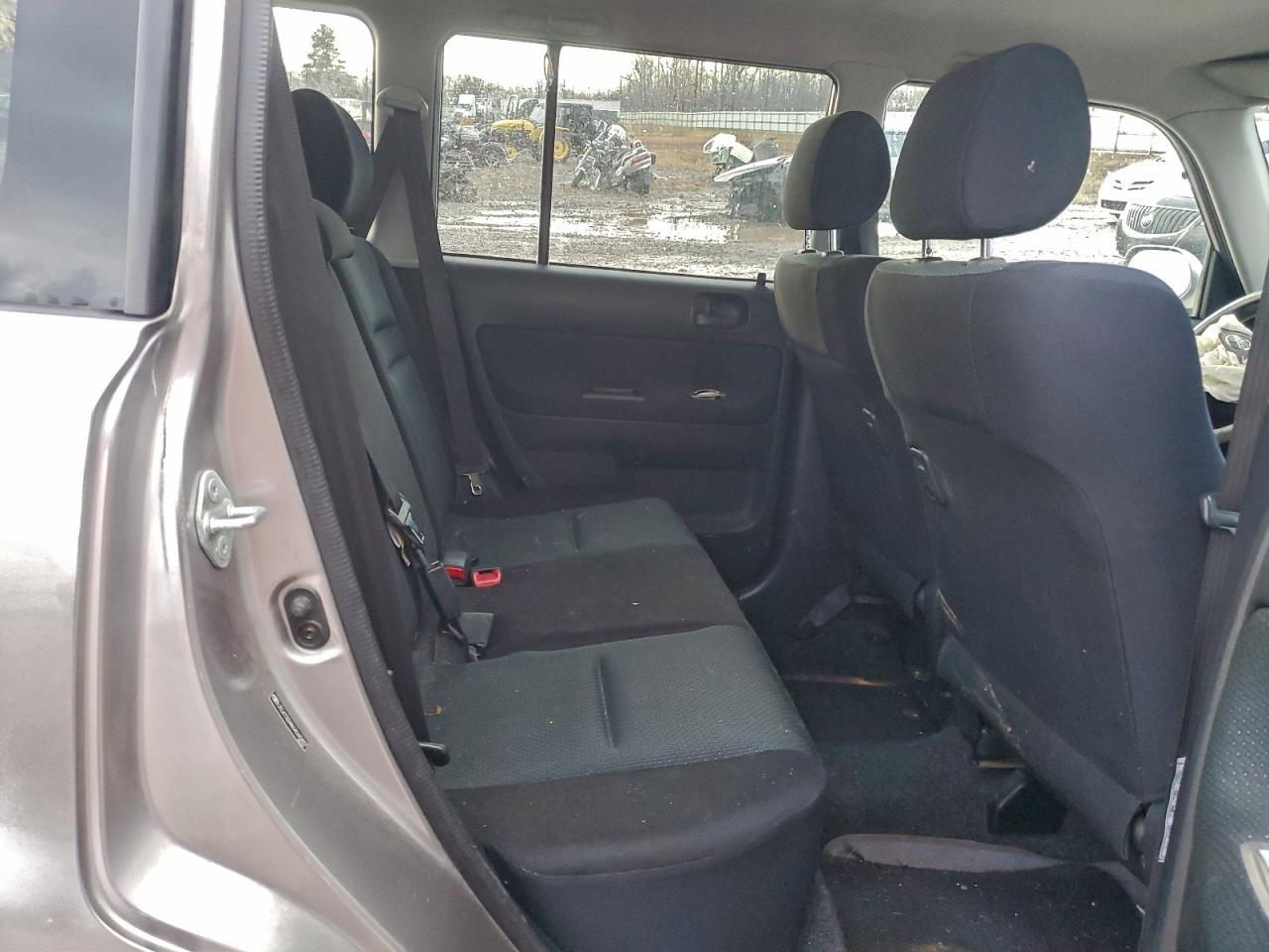 2006 TOYOTA SCION