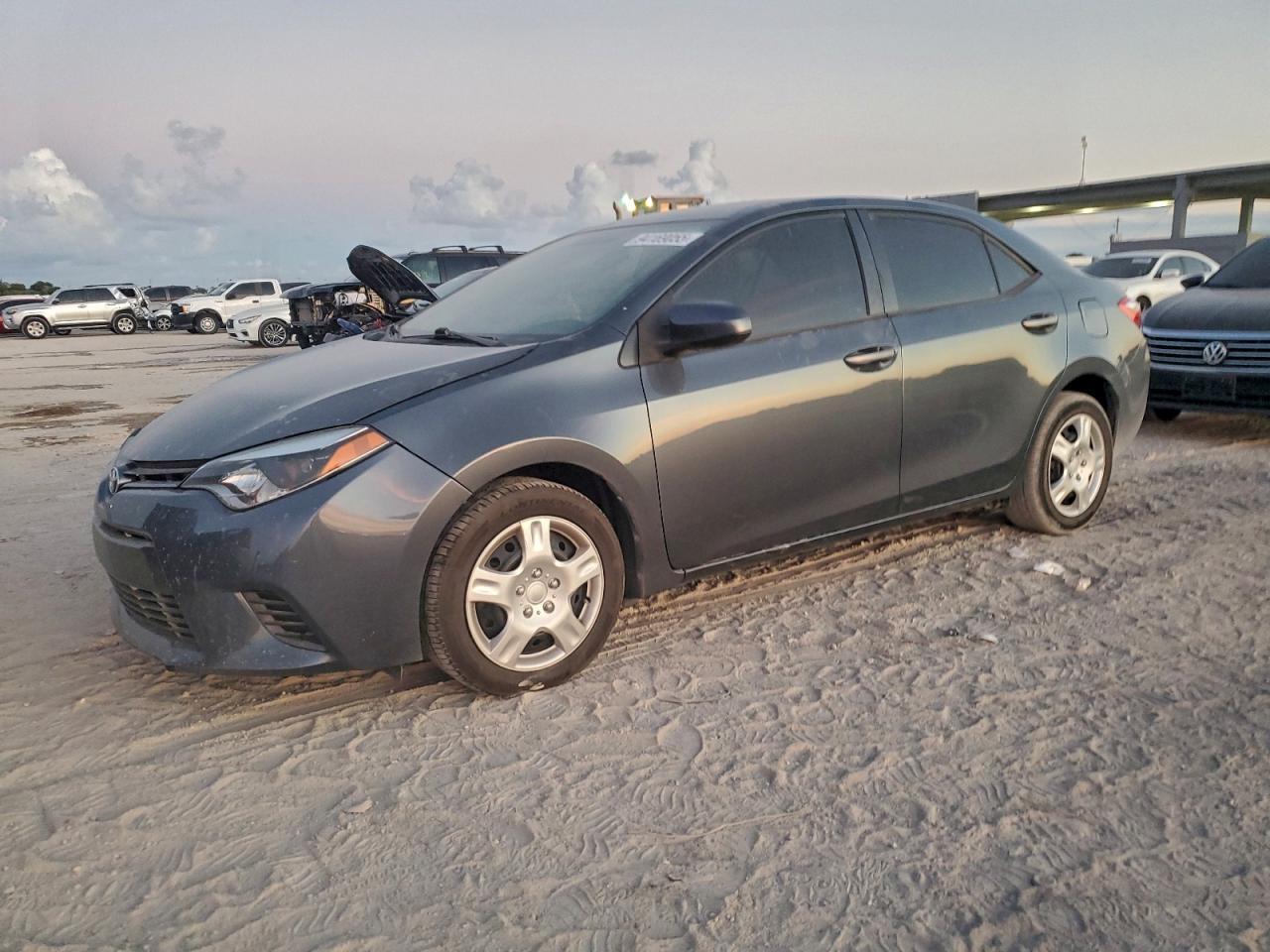 2015 TOYOTA COROLLA