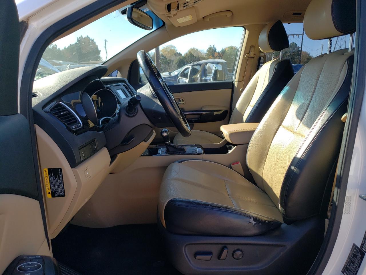 2015 KIA SEDONA