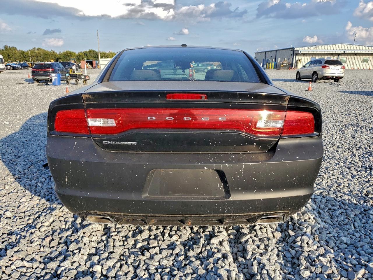 2013 DODGE CHARGER