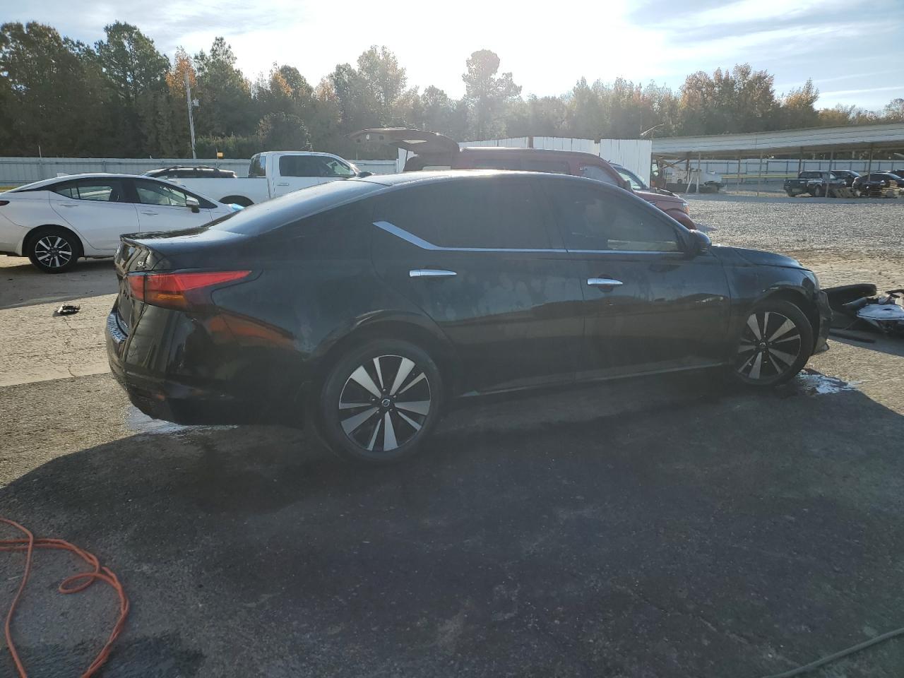 2021 NISSAN ALTIMA