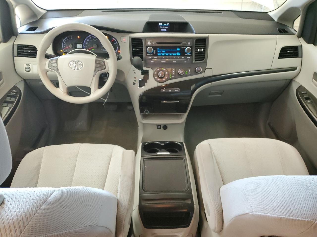 2012 TOYOTA SIENNA