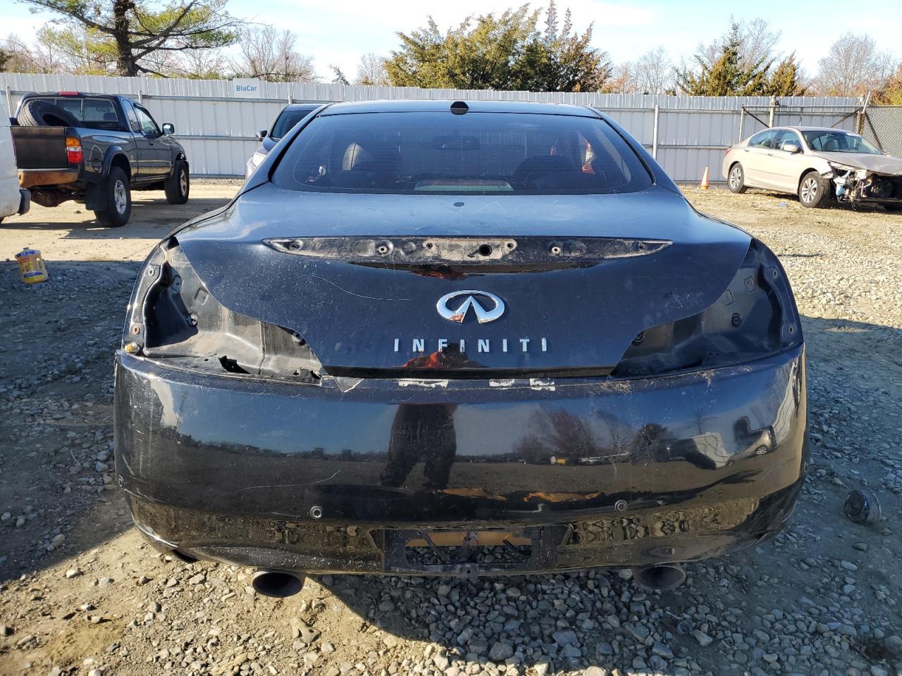 2012 INFINITI G37