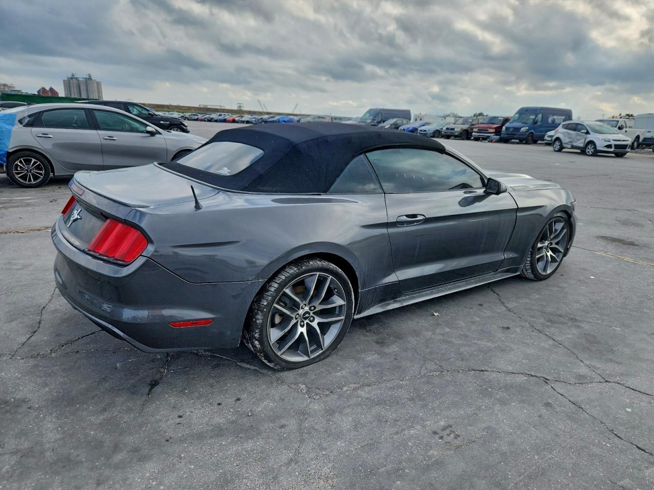 2017 FORD MUSTANG